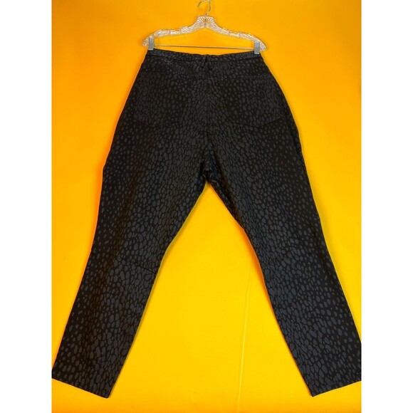 Good American Good Legs Crop Leopard Jeans Womens 24 Black Printed High Rise NWT - Picture 8 of 10
